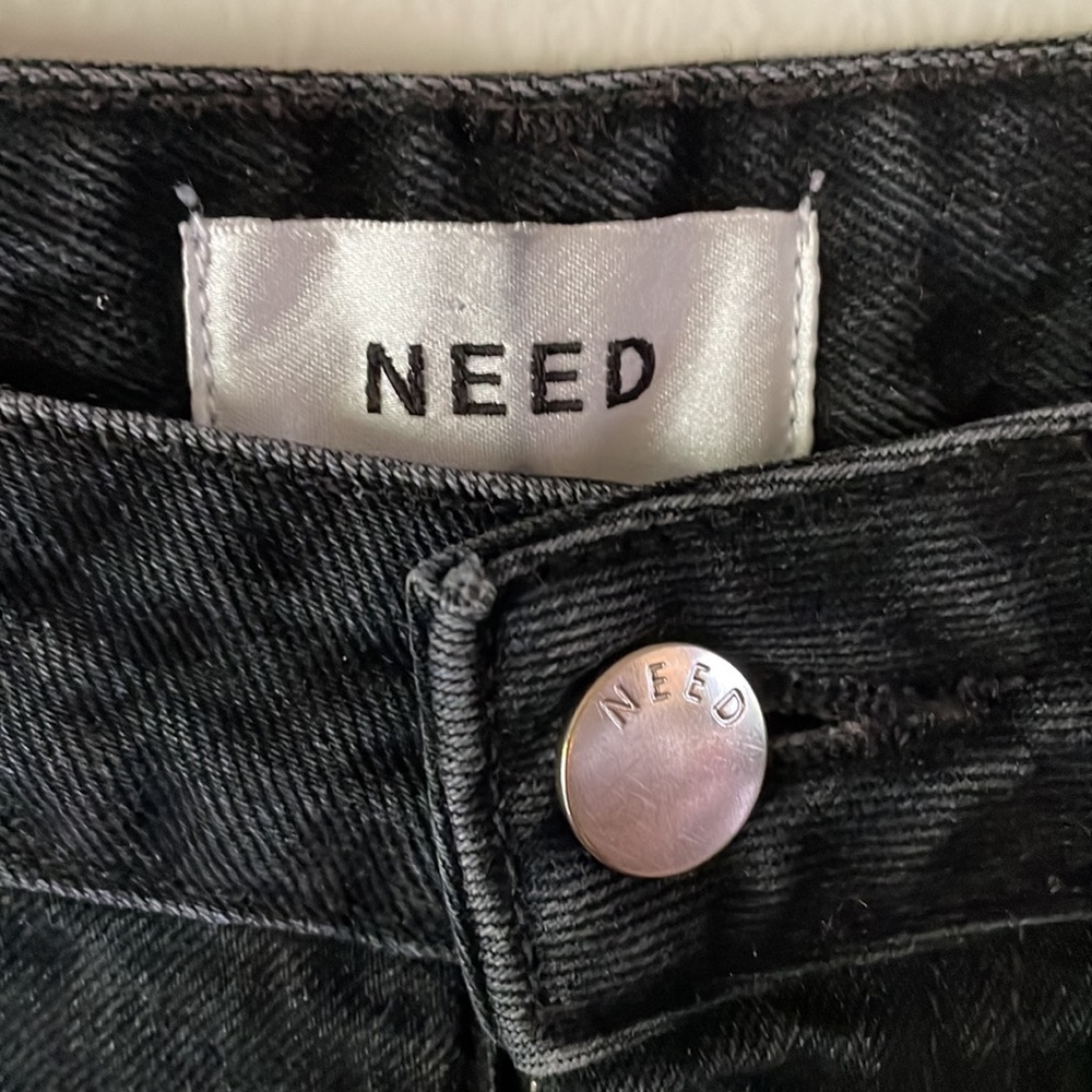 NEED SUPPLY Pen Fit High Rise Relaxed Straight Leg Jeans in Broken Black - Picture 14 of 16